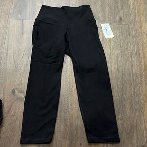 NWT Old Navy Active Crop High Rise Balance Legging S